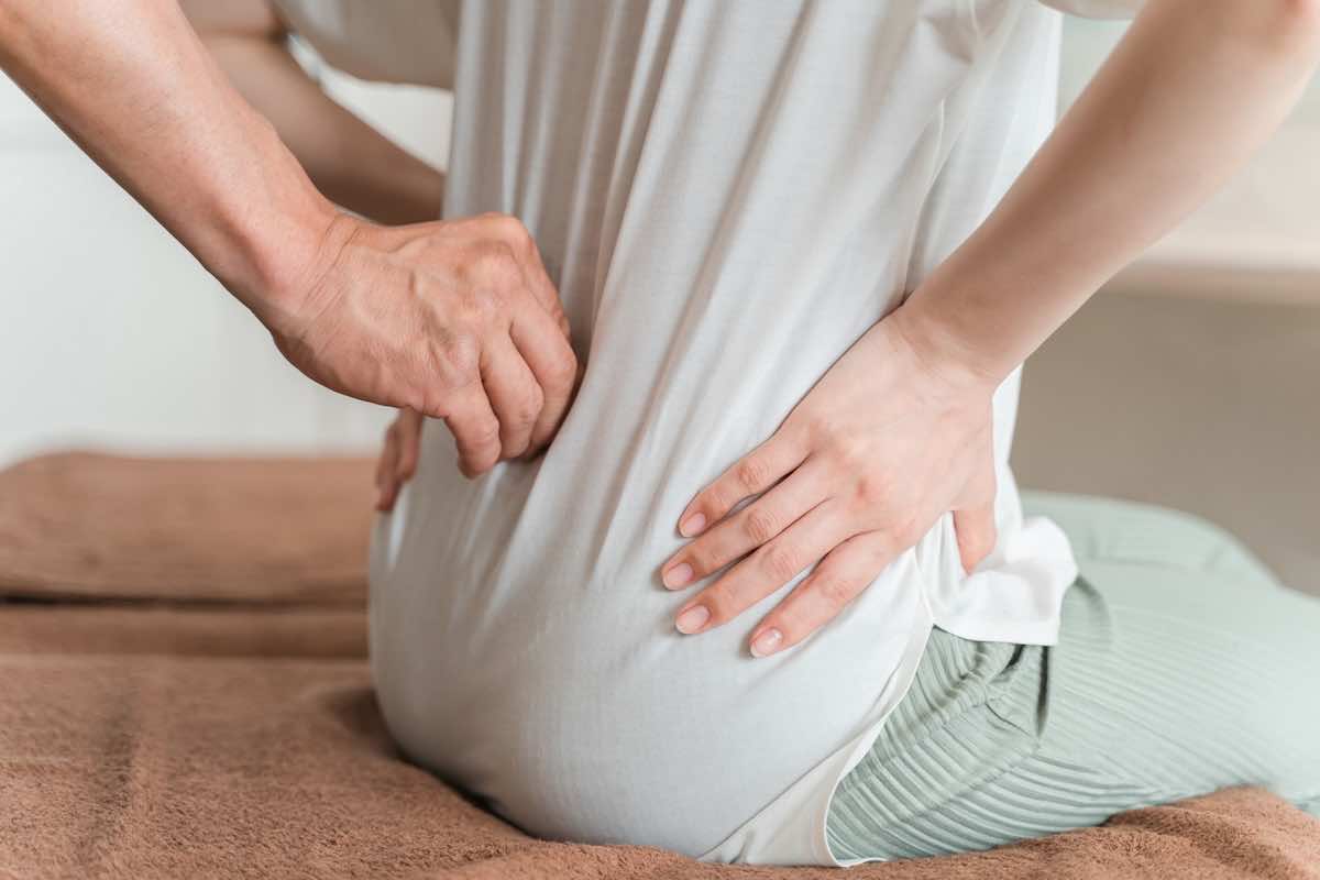 骨盤矯正は効果ない？期待できる効果や骨盤を歪ませない対策など徹底解説