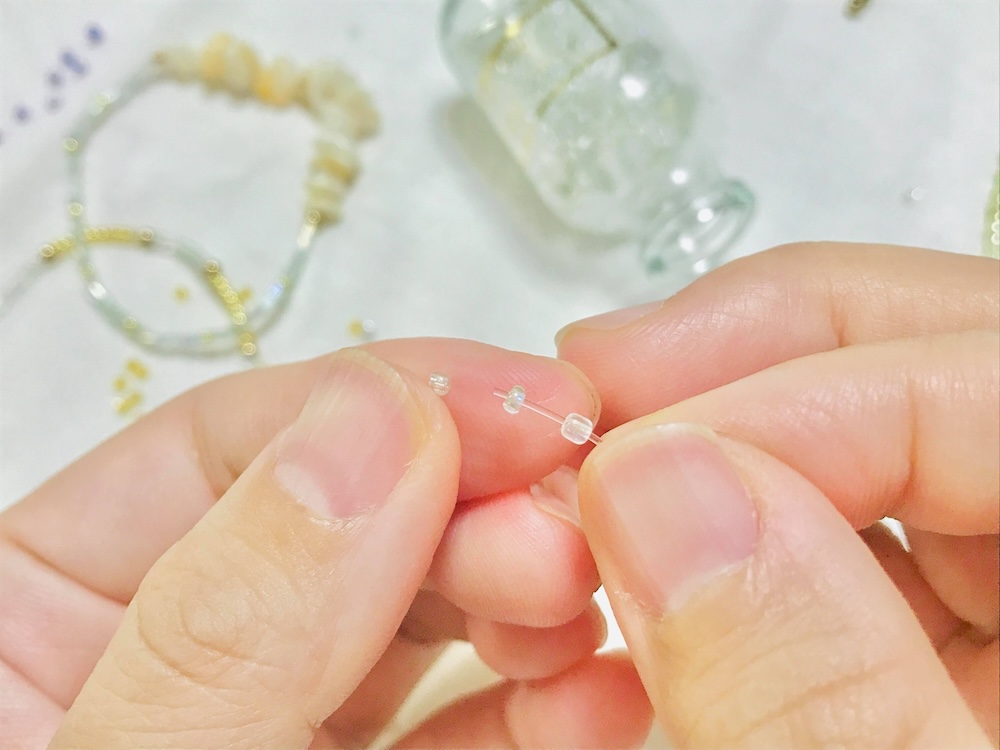 ビーズアクセサリーに使う糸の使い方！結び方・始末の方法〜おすすめの選び方