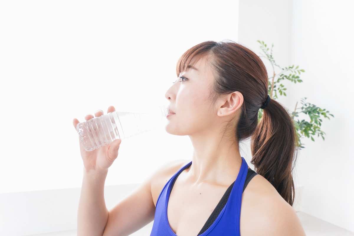 スポーツ時の水分補給がパフォーマンスを左右する！最適な補給方法とは？