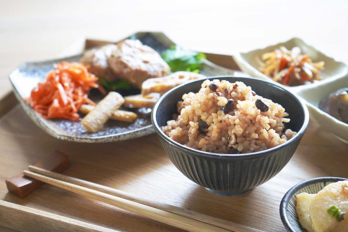 6号食ダイエットで体内リセット！玄米と味噌汁だけで痩せる？